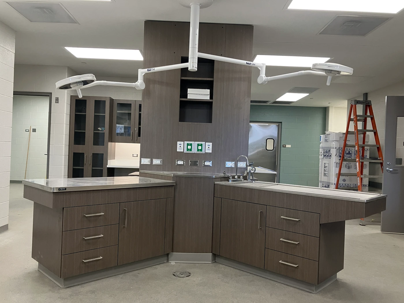 Custom Suspended Basketball Units  Fort Calhoun Elementary Athletics in Nebraska