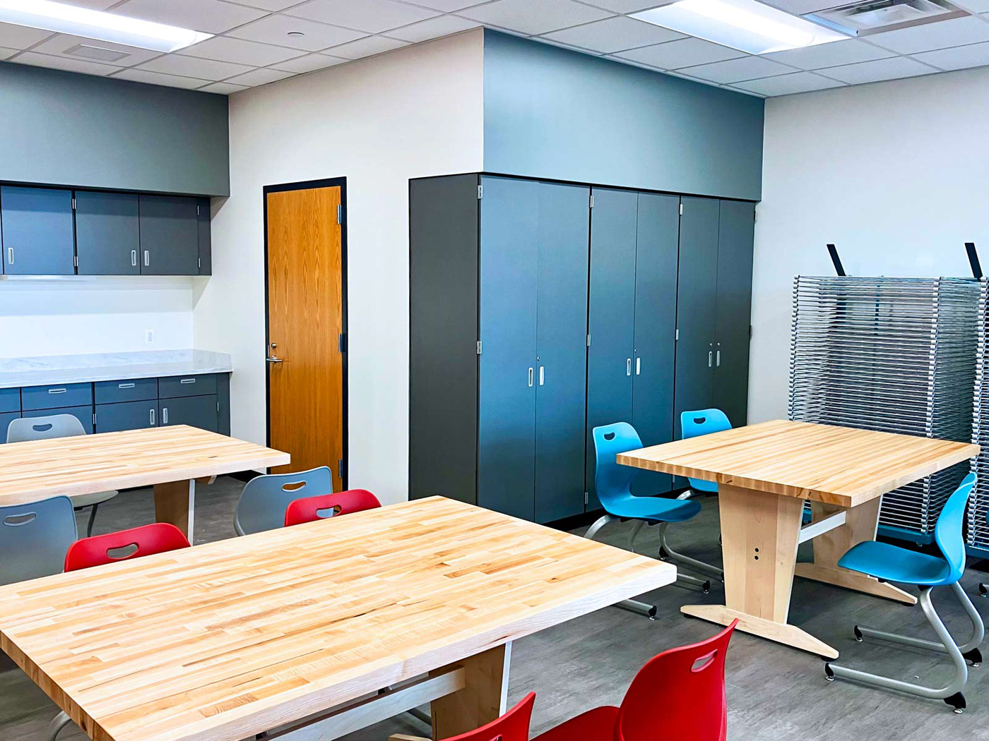 Lockers, Cafeteria & Educational Seating & Surfaces, Sunnyside Intermediate & Mac‌A‌rthur Middle School Campus in Berkeley, IL