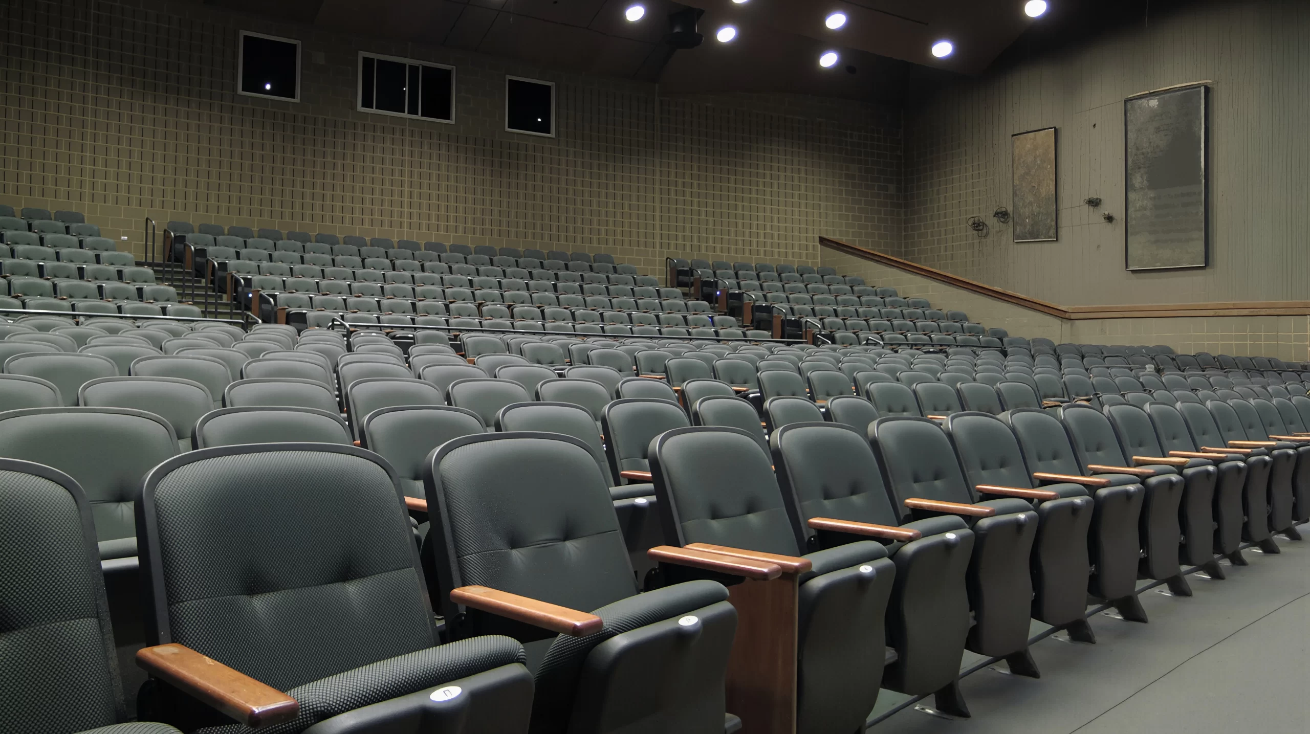 Auditorium Seating Company and Contractor