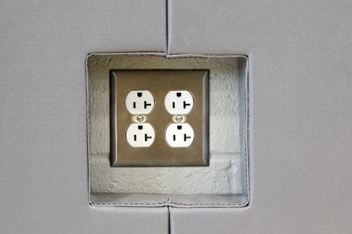 Outlet-IMG 6985-copy